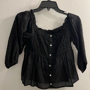 Off shoulder top in black